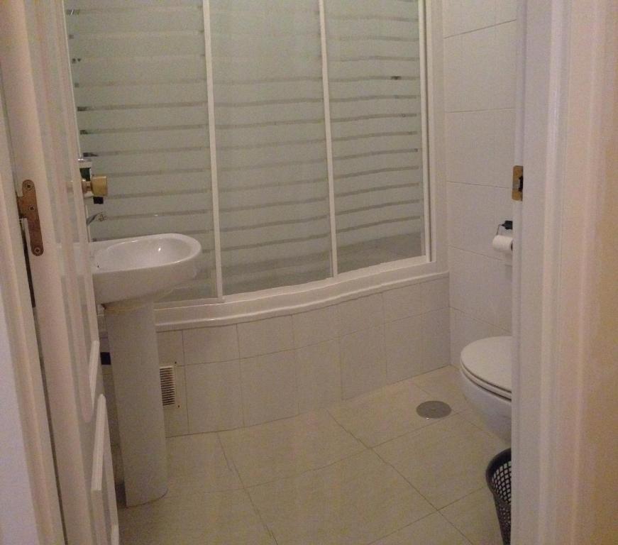 Hostal Cervantes Valdemoro Habitación foto